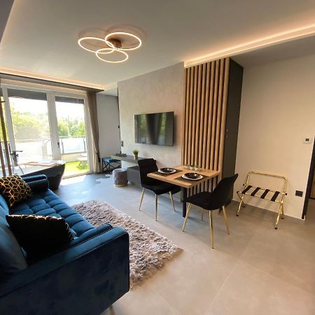 Relax Sauna Apartman Privat Finn Szaunaval Keszthely Ngoại thất bức ảnh